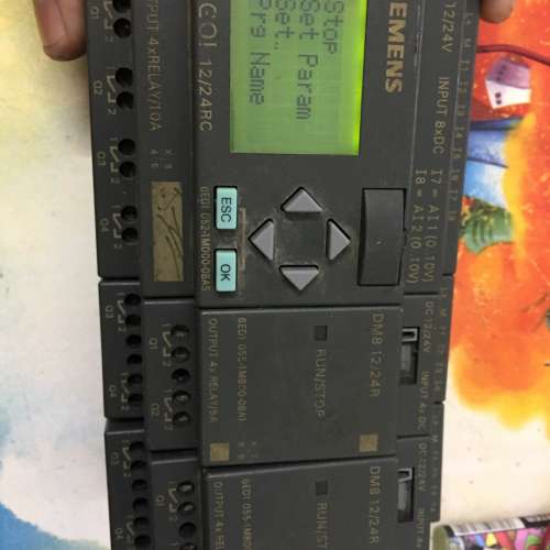 议价西门子LOGO 拆机一组，包好用，模组扣的不紧，破了。不影响
