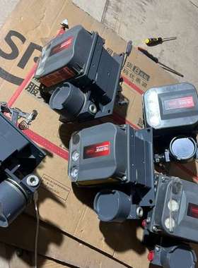 议价费希尔阀门定位器，型号DVC6020，库存机。机器灰色，状态维