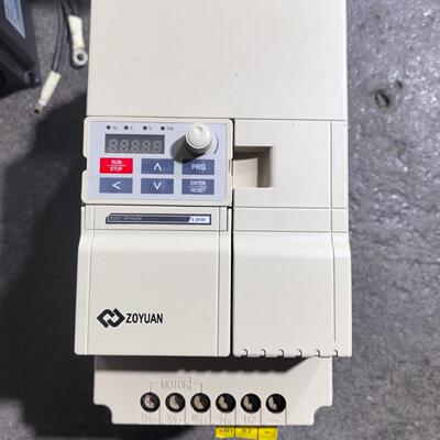 ZY2400-5R5G-DDK-BR 众辰变频器 5.5KW 380V 功能包好议价维修