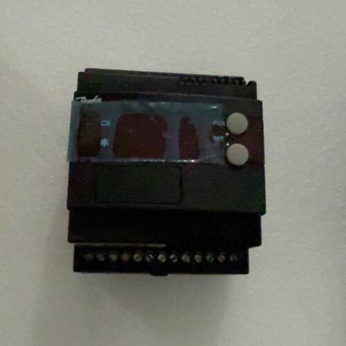 EKC312 膨胀阀控制器 丹佛斯订货代码084B7250议价维修