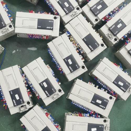FX3U-48MT/ES-A PLC 可编程逻辑控制器 工业工控控制模块议价维修