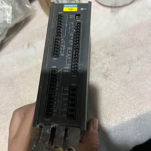6SL3055-0AA00-3AA1 TM31 SINAMICS 终端模块议价维修