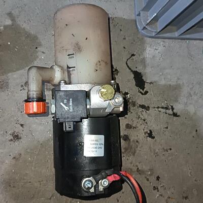 115703B 1.2KW 24V 液压电机 适配海斯特林德电动搬运车议价维修