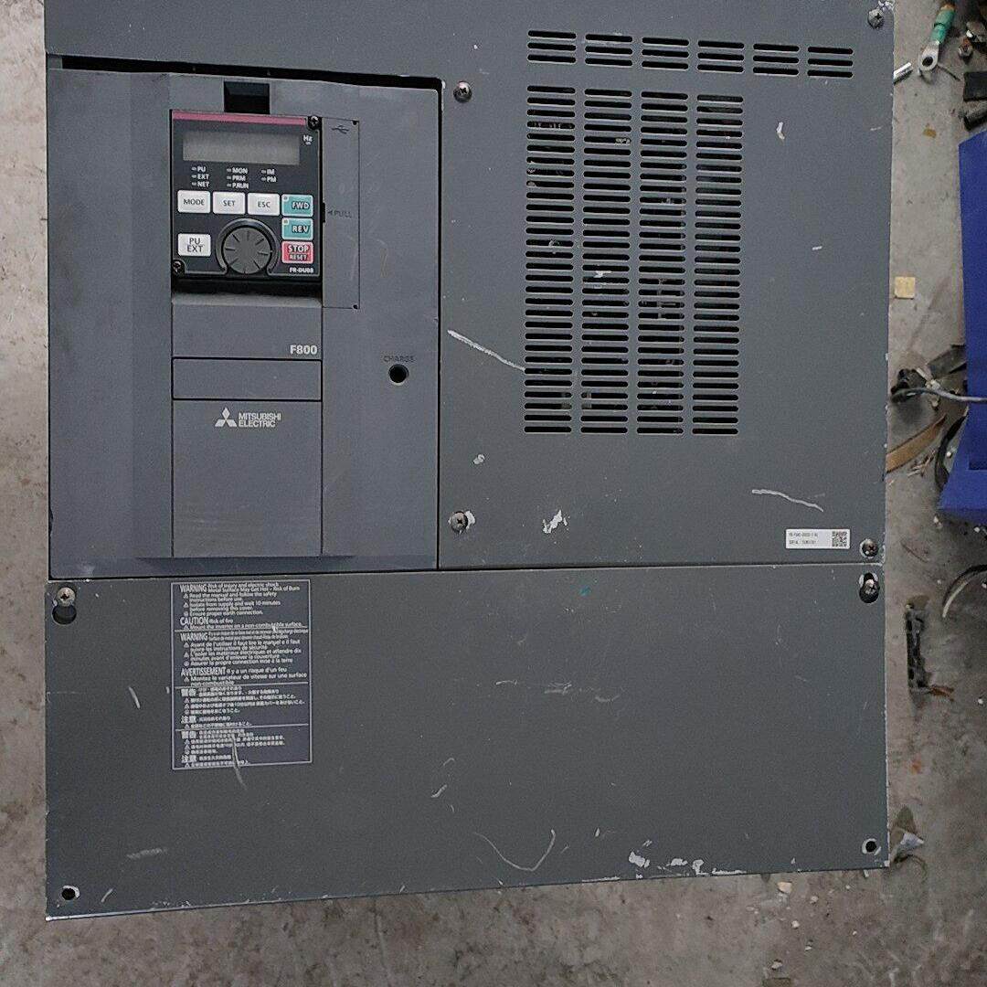 FR-F840-00932-2-60 变频器 AC380V 50/60HZ议价维修