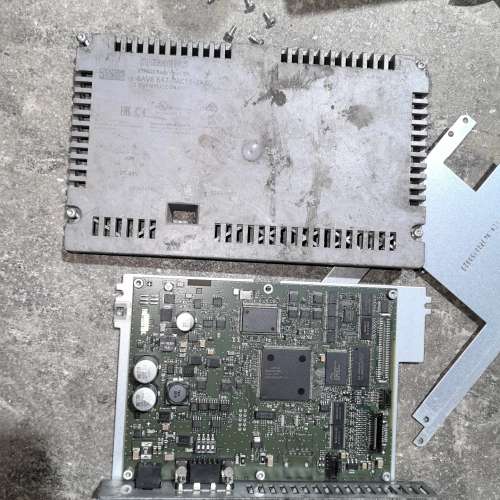 议价西门子Smart 700系列触摸屏6AV6 647-0AC1维修