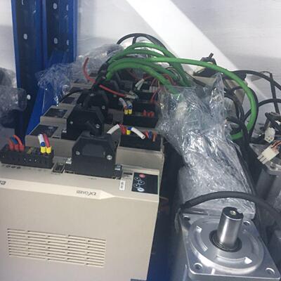 SV-X2EA100A-A SV-X2MH100C-N2LN 禾川伺服电机套装 1KW议价维修