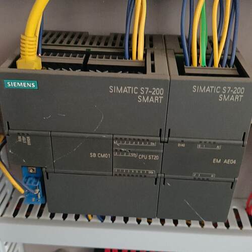S7-200 SMART CPU ST20 SB CM01 EM AE04 PLC模块议价维修