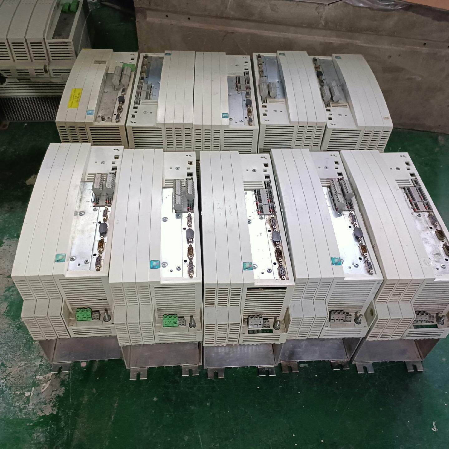 EVS9326-ES 伦茨伺服驱动器 工控自动化控制模块议价维修