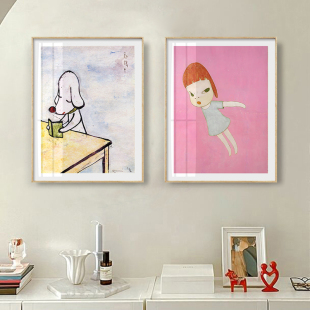 奈良美智女孩小狗学习勉强中装饰画儿童房卧室床头轻奢高级感挂画