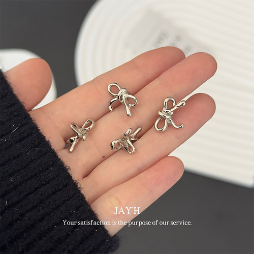 Jay'H可爱风蝴蝶结衬衫毛衣纽扣