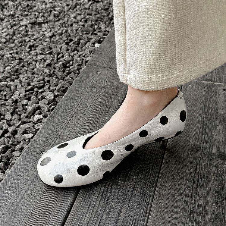 秋忆浓黑色高跟鞋女2026新款细跟单鞋女春款圆头浅口瓢鞋33码40Dj