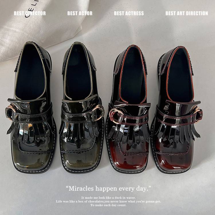 2025春秋季新款百搭小皮鞋女单鞋高中粗跟方头流苏英伦风法式擦色