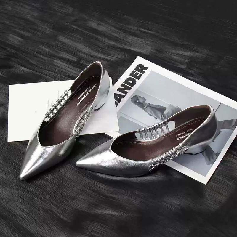 尖头银色单鞋女2026新款春夏季浅口镂空编织不累脚裸色绝美高跟鞋