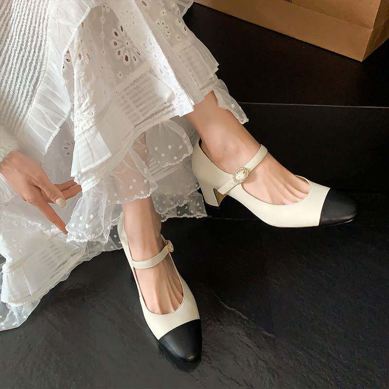 小香风真皮白色一字扣带粗跟高跟鞋女2024新款浅口中跟玛丽珍单鞋