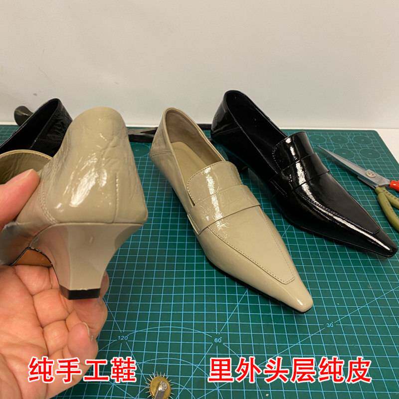 肖二哥真皮尖头粗跟乐福女鞋