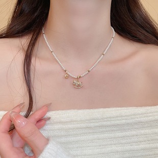 金色小马珍珠项链女马年轻奢高级感小众秋冬毛衣链时尚气质百搭