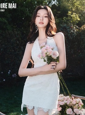 MAI DIRE MAI2025夏季新款挂脖露背气质V领珠链蕾丝收腰连衣裙女