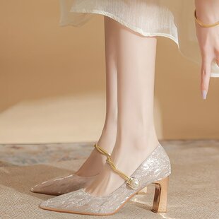 绝美粗跟尖头高跟鞋女新款婚纱主婚鞋秀禾两穿订婚新娘鞋伴娘单鞋