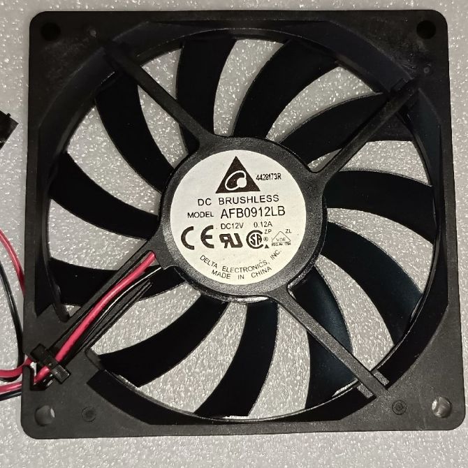 AFB0912LB DC12V 0.12A 台达 9015 9CM/厘米 超薄双滚珠静音风扇