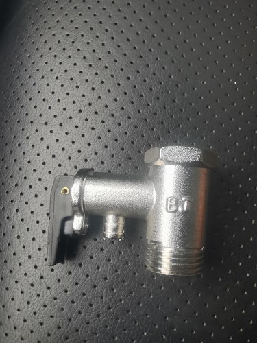 速热水器单向泄压阀