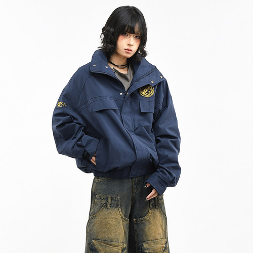 原创美式复古徽章刺绣工装外套潮