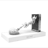 WHAT TURE YOU MAY SECRET SEE NOT 牛气冲天摆件动物雕塑限量