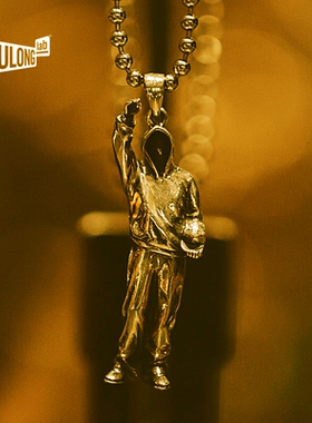 黄玉龙镀金男嘻哈风卫衣人项链