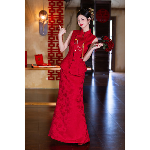 新中式国风两件套订婚礼服红色