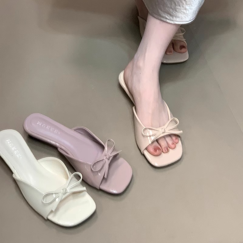 品牌法式温柔蝴蝶结一字带粗跟凉拖鞋女夏季外穿露趾配裙子气质凉