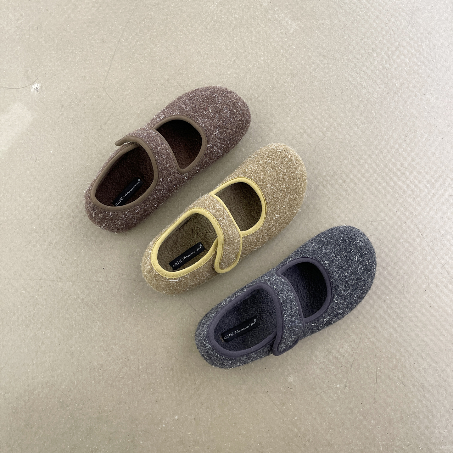 【CHICGIRL】羊绒内增高魔术贴玛丽珍鞋女秋冬浅口圆头加绒勃肯鞋