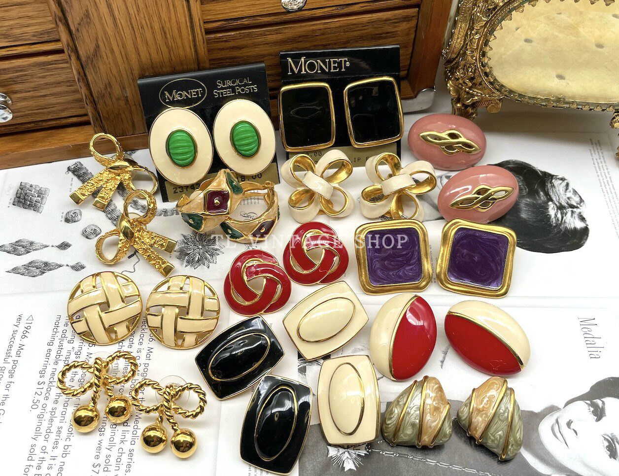 vintage美国古董首饰老库存monet trifari复古彩釉珐琅耳钉耳夹