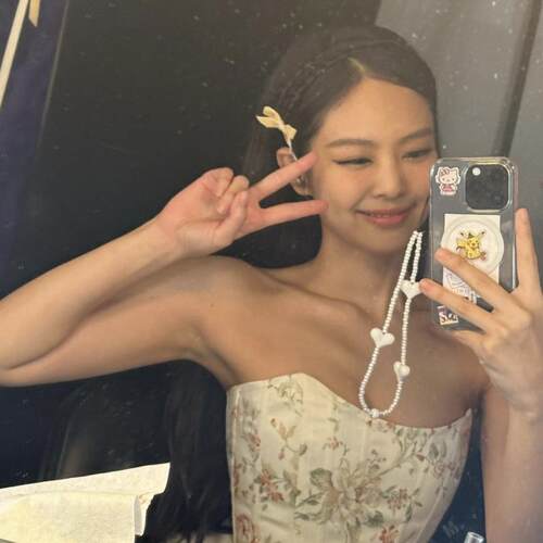 jennie同款lisa手机链blackpink