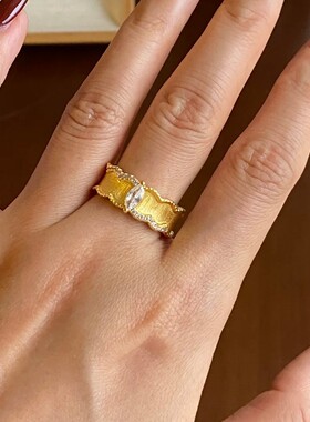 中古宫廷风拉丝质感马眼锆石戒指女新款波浪花边碎钻点缀宽版开口