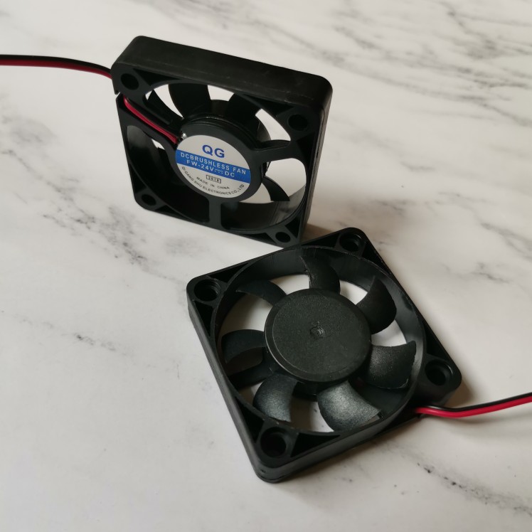 5010电源变频器机箱5CM散热风扇