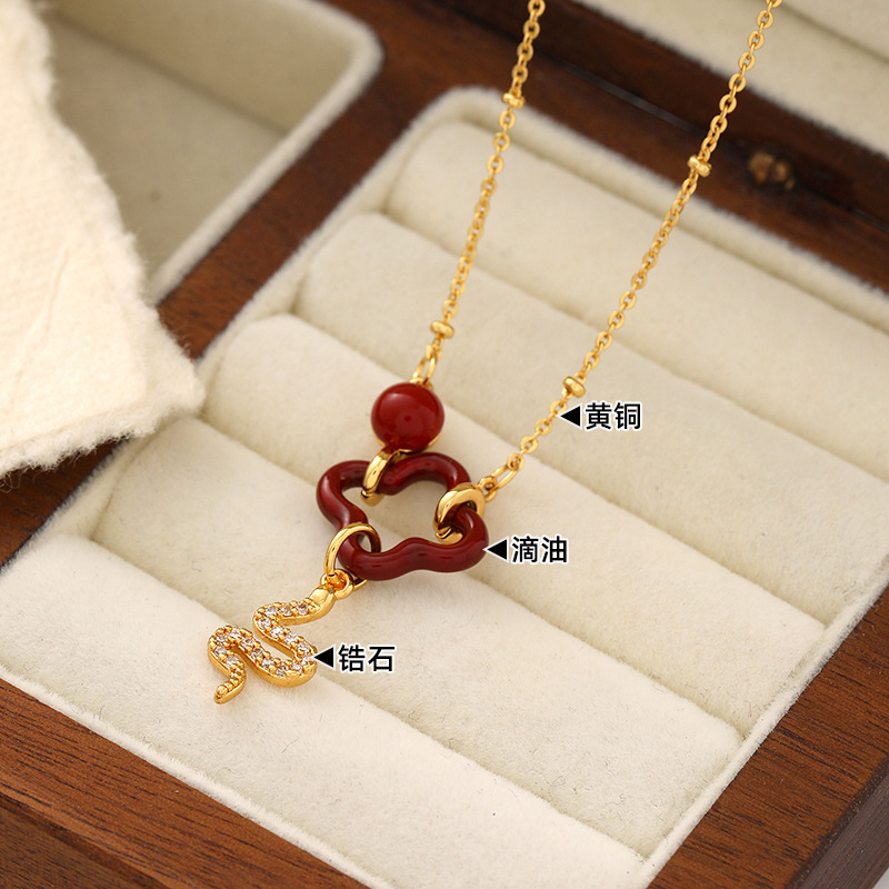 蛇年红四叶草灵蛇项链女流苏锁骨