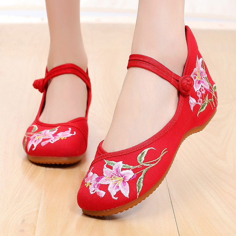 民族风绣花鞋舞蹈鞋低跟