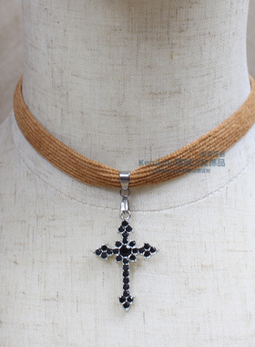 灯芯绒秋冬甜酷辣妹咖啡棕色锁骨链项链choker毛衣链十字架废土风