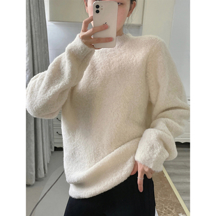 雪尼尔白色圆领软糯毛衣女秋冬加厚慵懒风针织衫内搭打底套头上衣