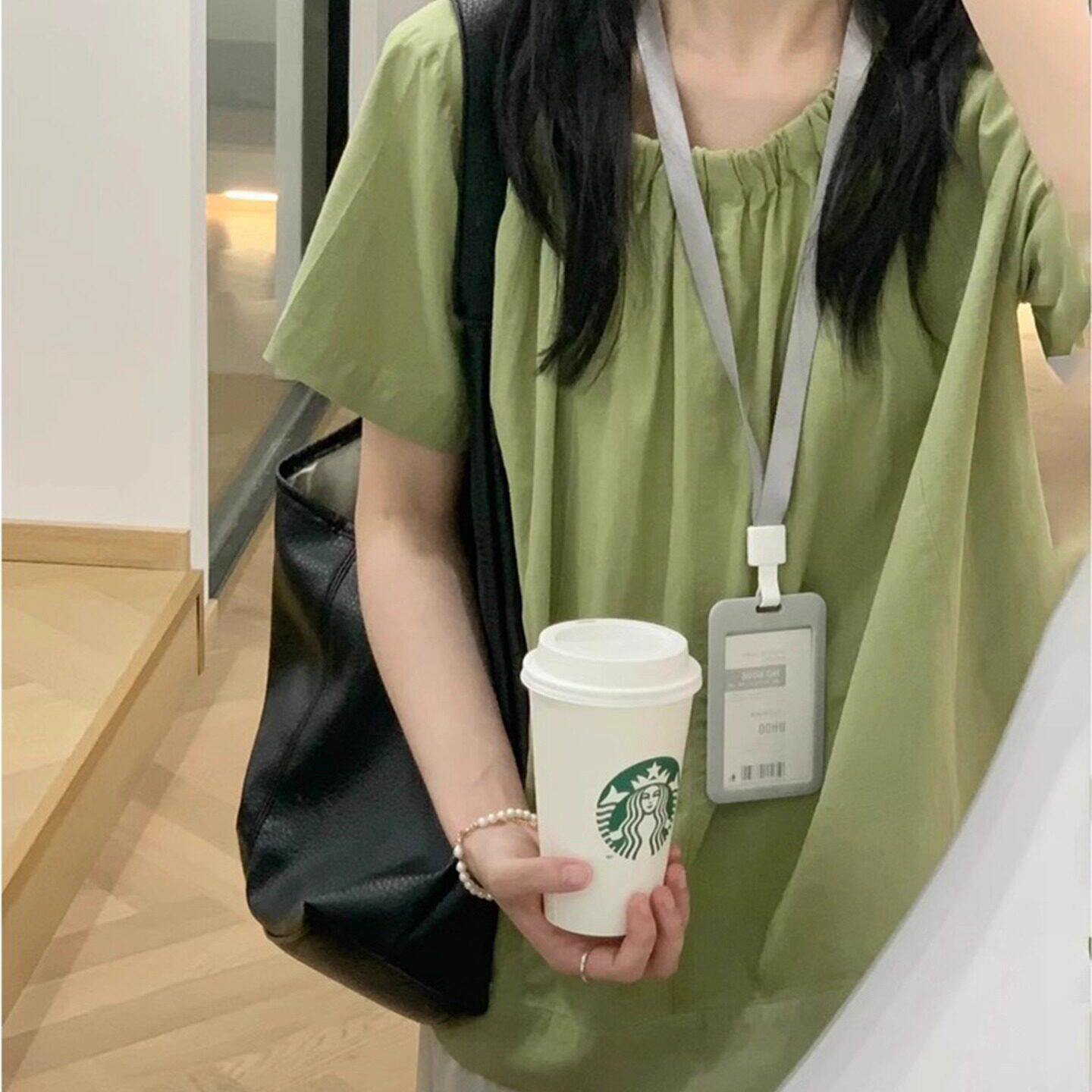 法式复古绿色短袖衬衫女夏季穿搭松弛感休闲宽松娃娃衫小资上衣薄