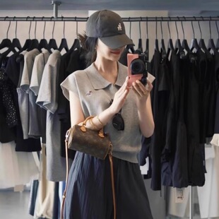 灰色miu系针织短袖polo衫女夏季老钱风穿搭收腰短款小飞袖t恤上衣