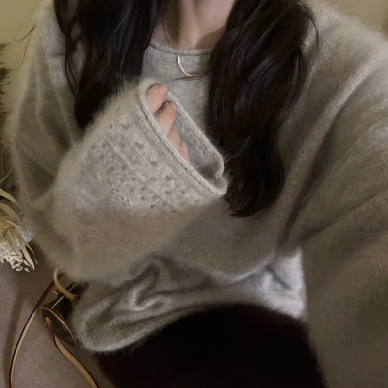 慵懒高级感圆领毛衣宽松针织衫女