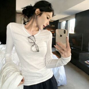 白色圆领长袖t恤女春季穿搭高级感正肩修身微透内搭打底衫上衣薄