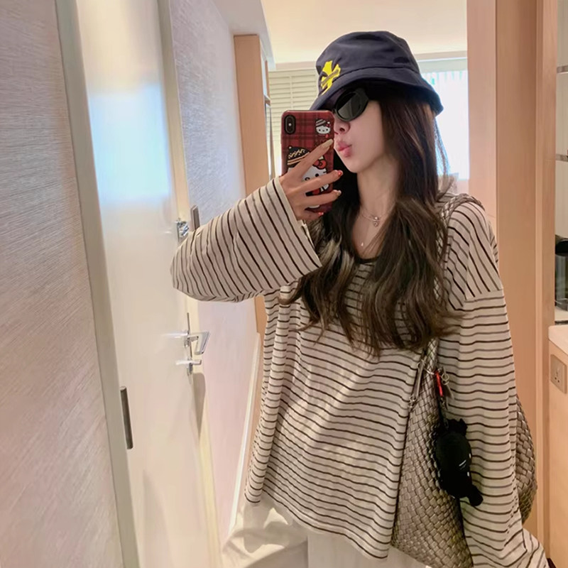 韩系条纹大领口长袖t恤女春季慵懒松弛感宽松内搭打底罩衫上衣薄