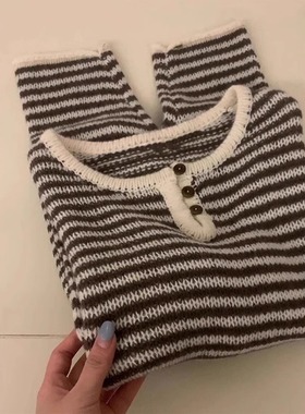 韩系黑色条纹针织羊毛衫女入秋穿搭慵懒宽松套头毛衣今年流行上衣