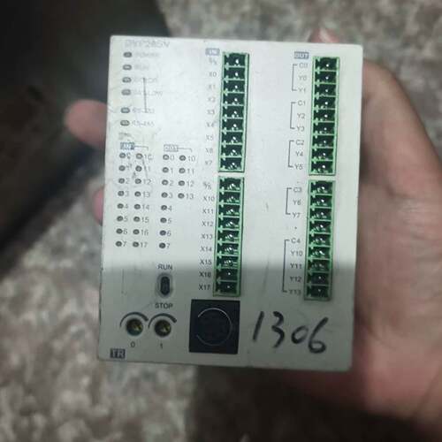 可维修台达PLC DVP28SV11T2 24VDC 6W 12输议价