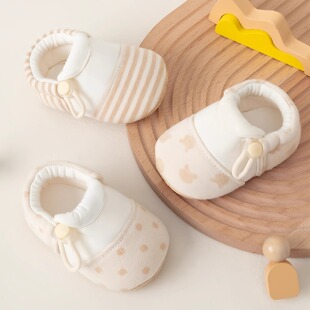 初新生婴幼儿宝宝步前鞋春秋季室内松口不勒软底防滑学步地板鞋子