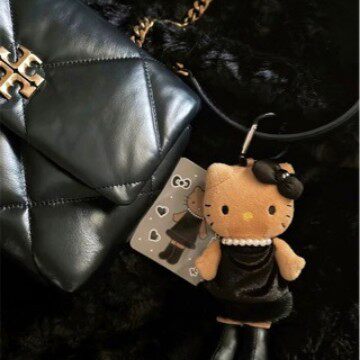 日系长腿hellokitty凯蒂猫名媛风毛毛NIC豹纹爱心扣包包配饰挂件