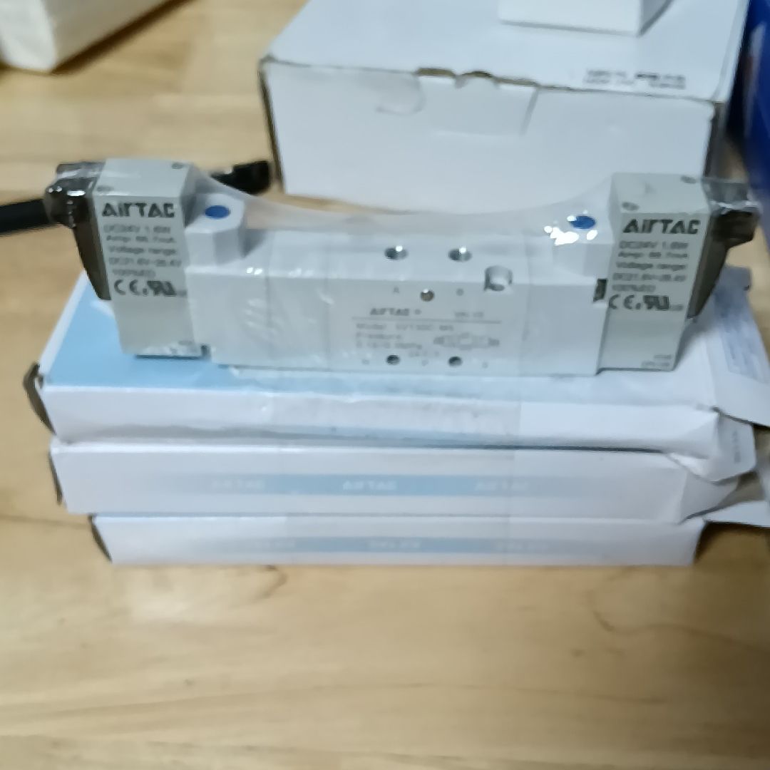 全新亚德客5V130C-M5电磁阀 原装正品 压力范围0.1