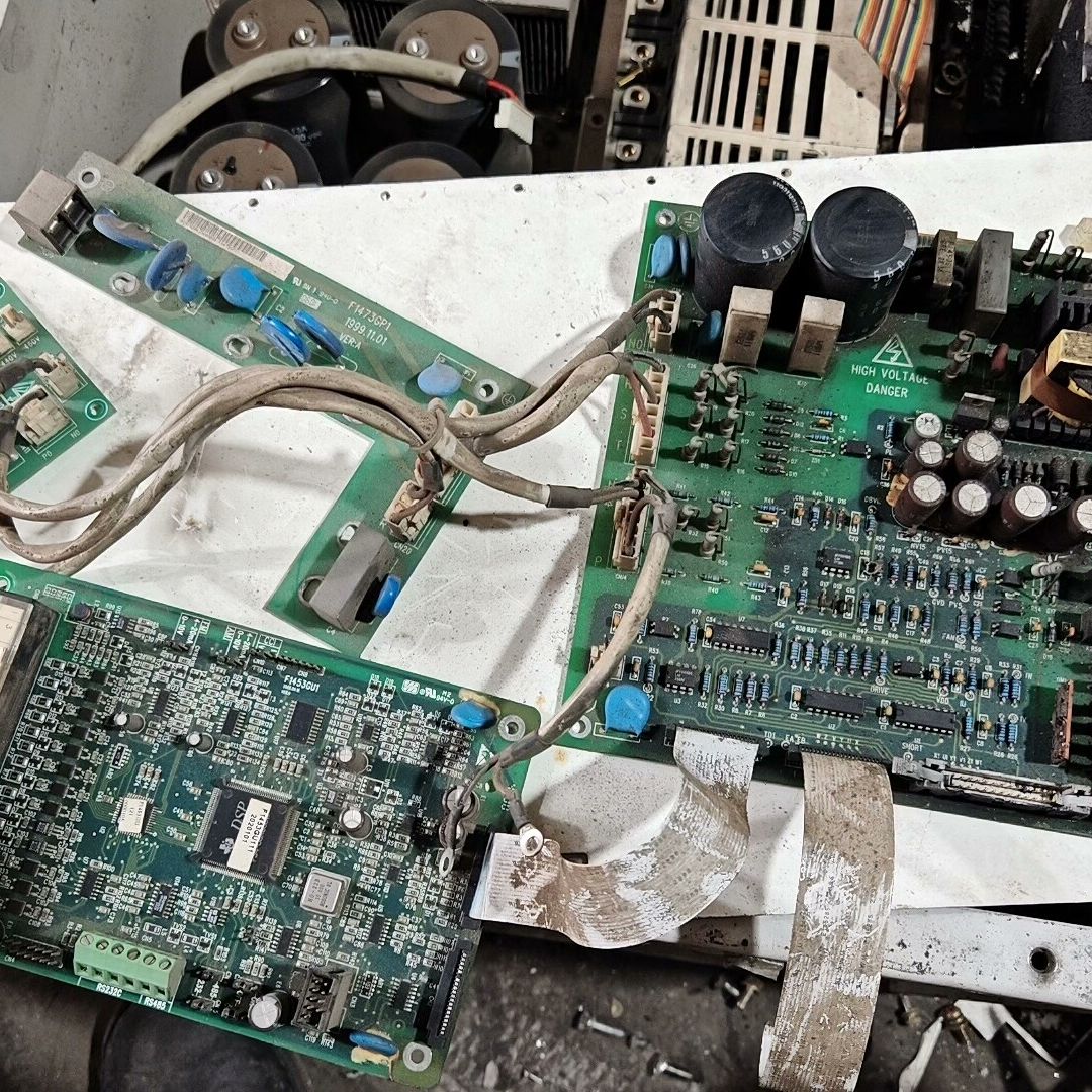 爱默生TD2000-4T0750G、75Kw拆机主板给你