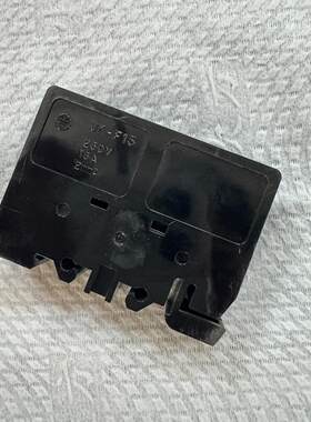 UK-F15保险座 250V 15A规格 适用于2平方线径。